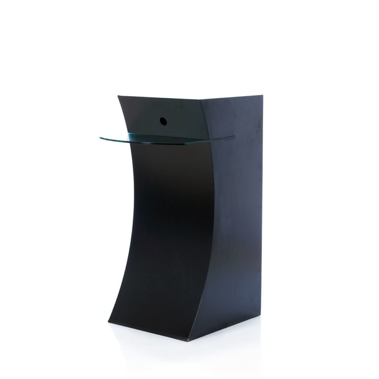 COMPUTER TABLE