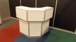BAR/COUNTER - CORNER