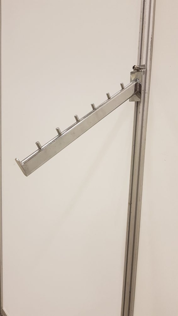 FRONT HANG FOR CLOTHES