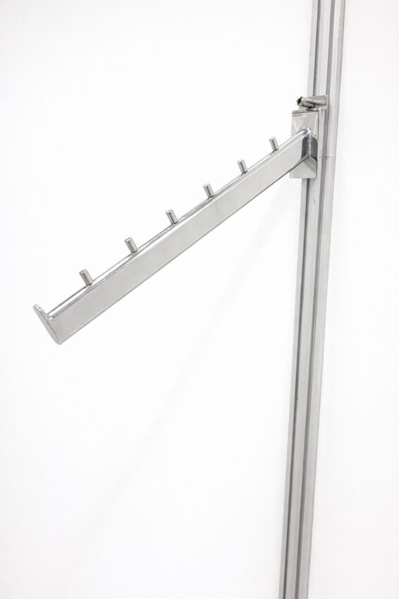 Front hanging rail